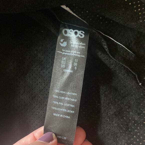 ASOS BLACK WHITE STRIPED REAL LEATHER CROP TANK US 6 - Picture 4 of 4